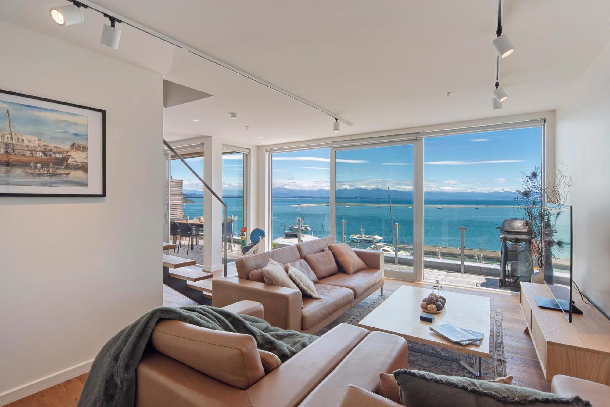 Penthouse 37 - Nelson Waterfront Apartment Bagian luar foto