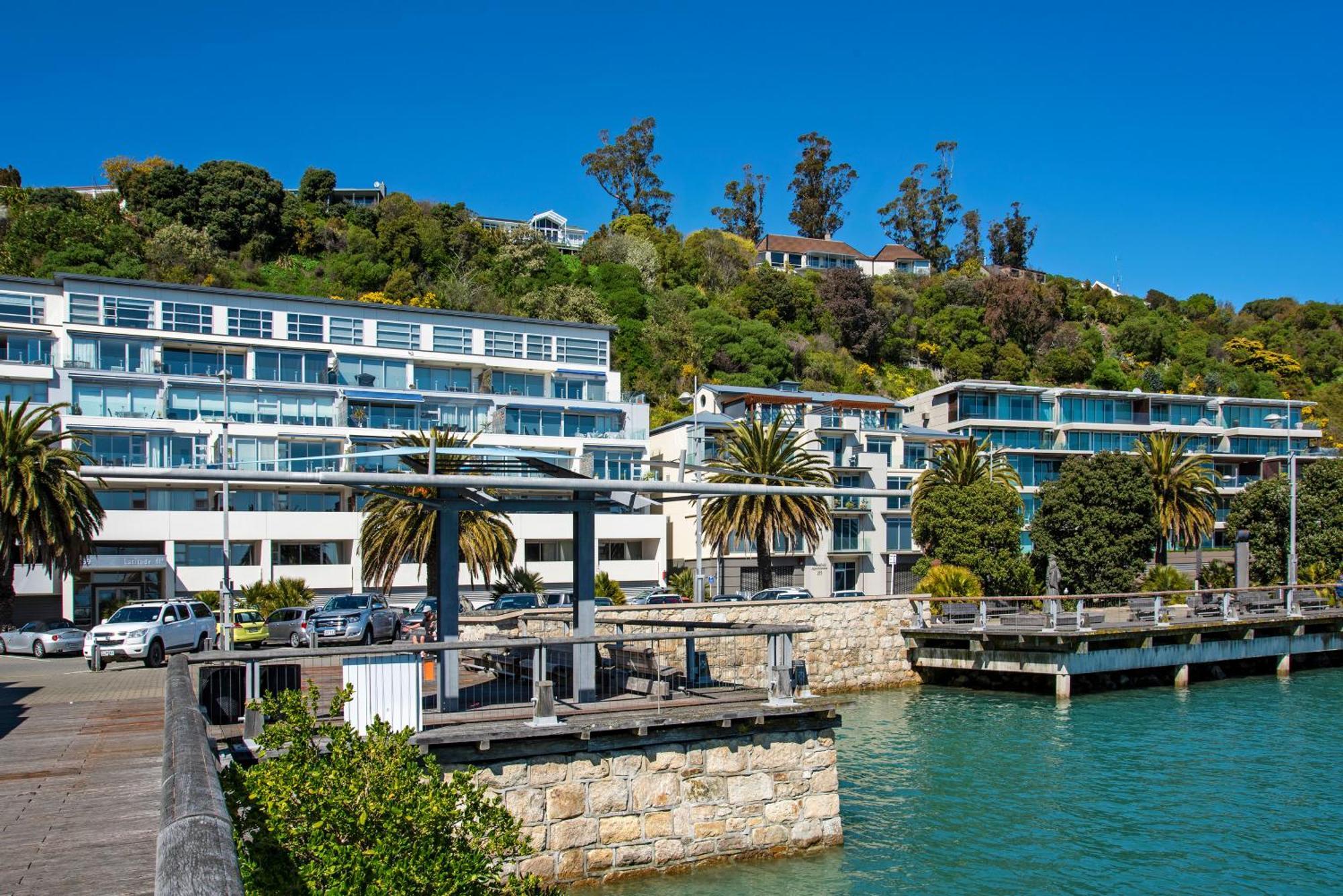 Penthouse 37 - Nelson Waterfront Apartment Bagian luar foto