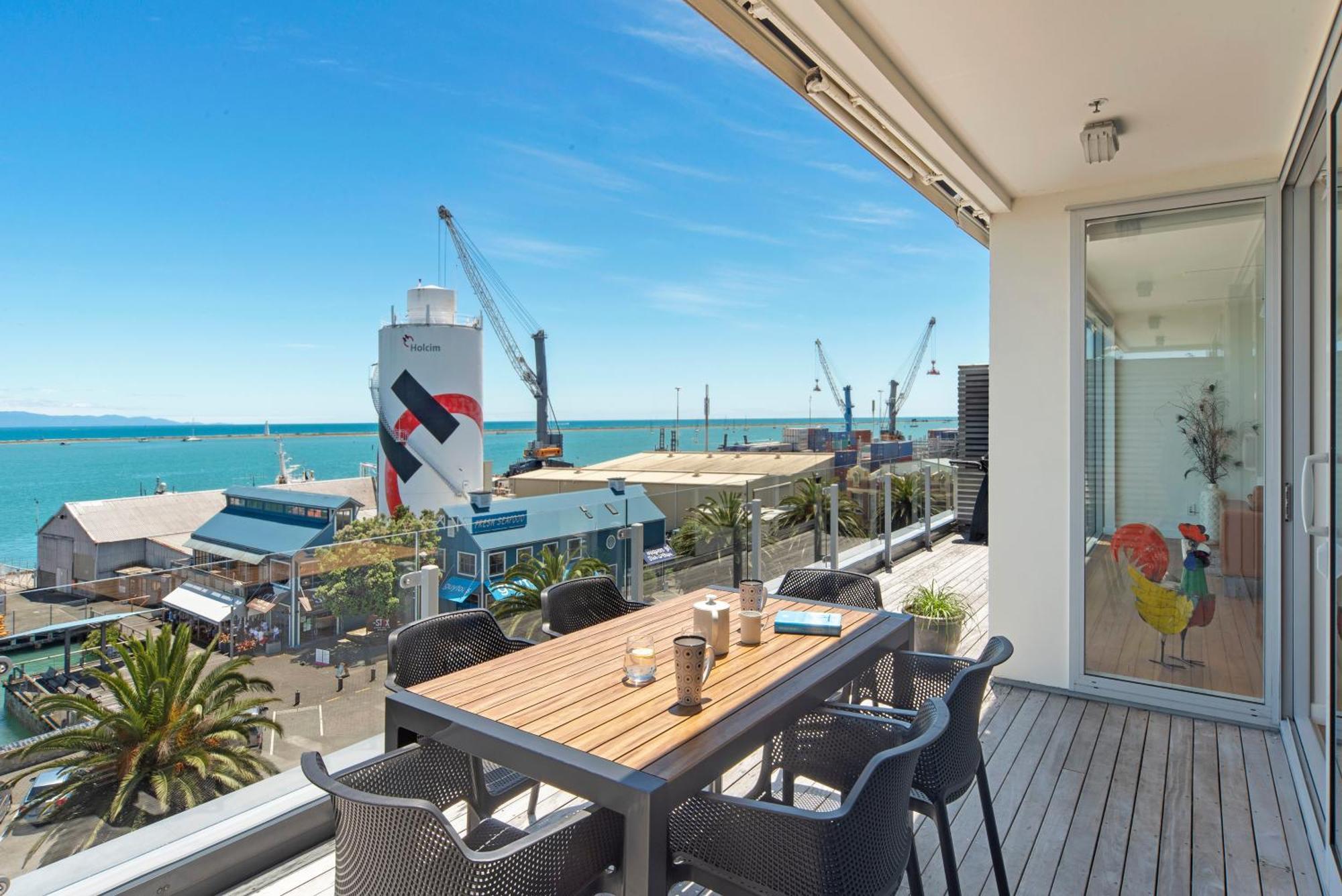Penthouse 37 - Nelson Waterfront Apartment Bagian luar foto